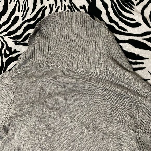 Charter club grey long sleeved faux leather buckle cardigan size 1x - Picture 9 of 10